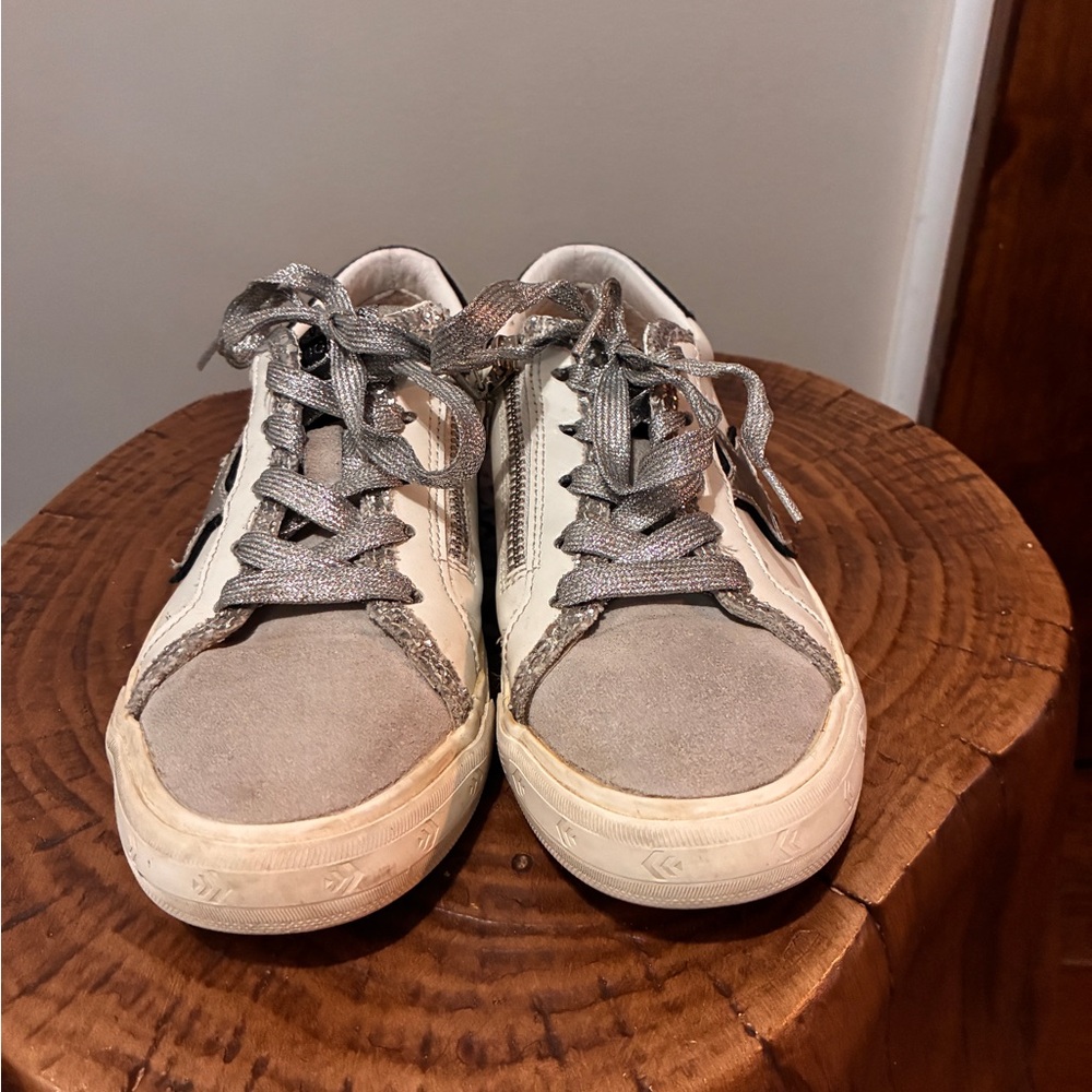 Vintage Havana Kids Gray and White Glitter Sneakers